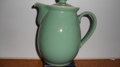 Denby ''Manor Green'' 2 1/2 Pint Teekanne 8''/20,5 cm hoch (A) Kostenloser Versand