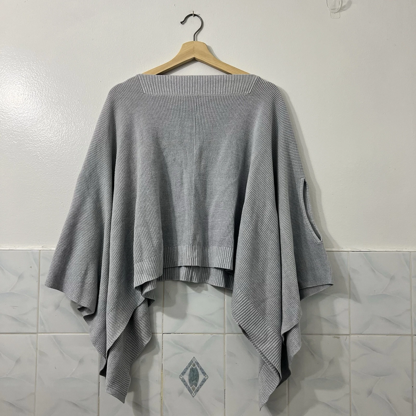 Lululemon Lagenlook Poncho Sweater One Size Pale Blue Athleisure Cashmere Blend