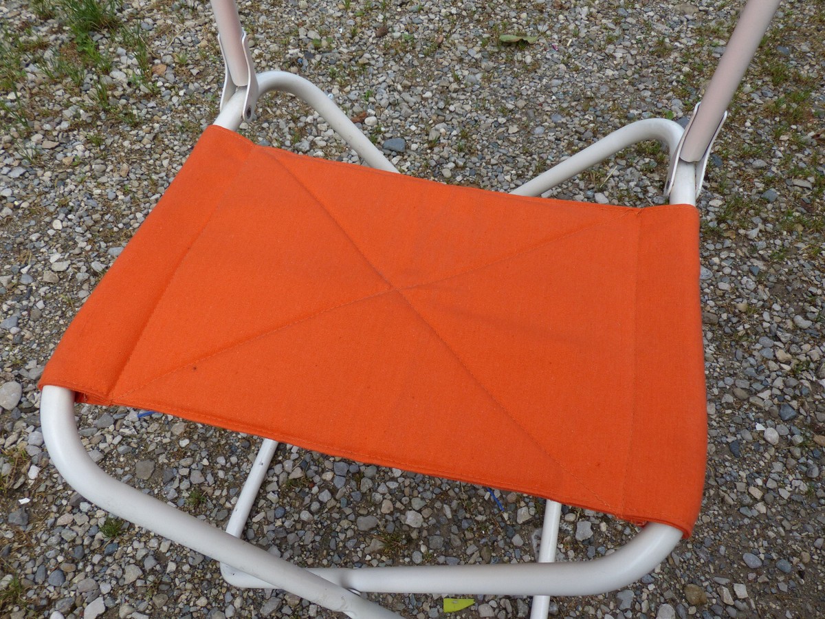 2 Fauteuils Camping Ancien Tissu Raye Orange Rouge Retro Quitch Pliant