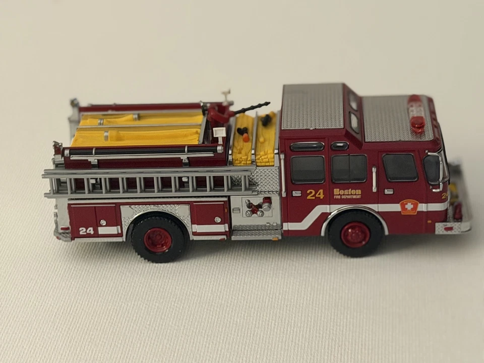 Code 3 Collectible #12340 — E-ONE Cyclone II Pumper #24 (Boston), 1/64 Model - Image 4 of 4