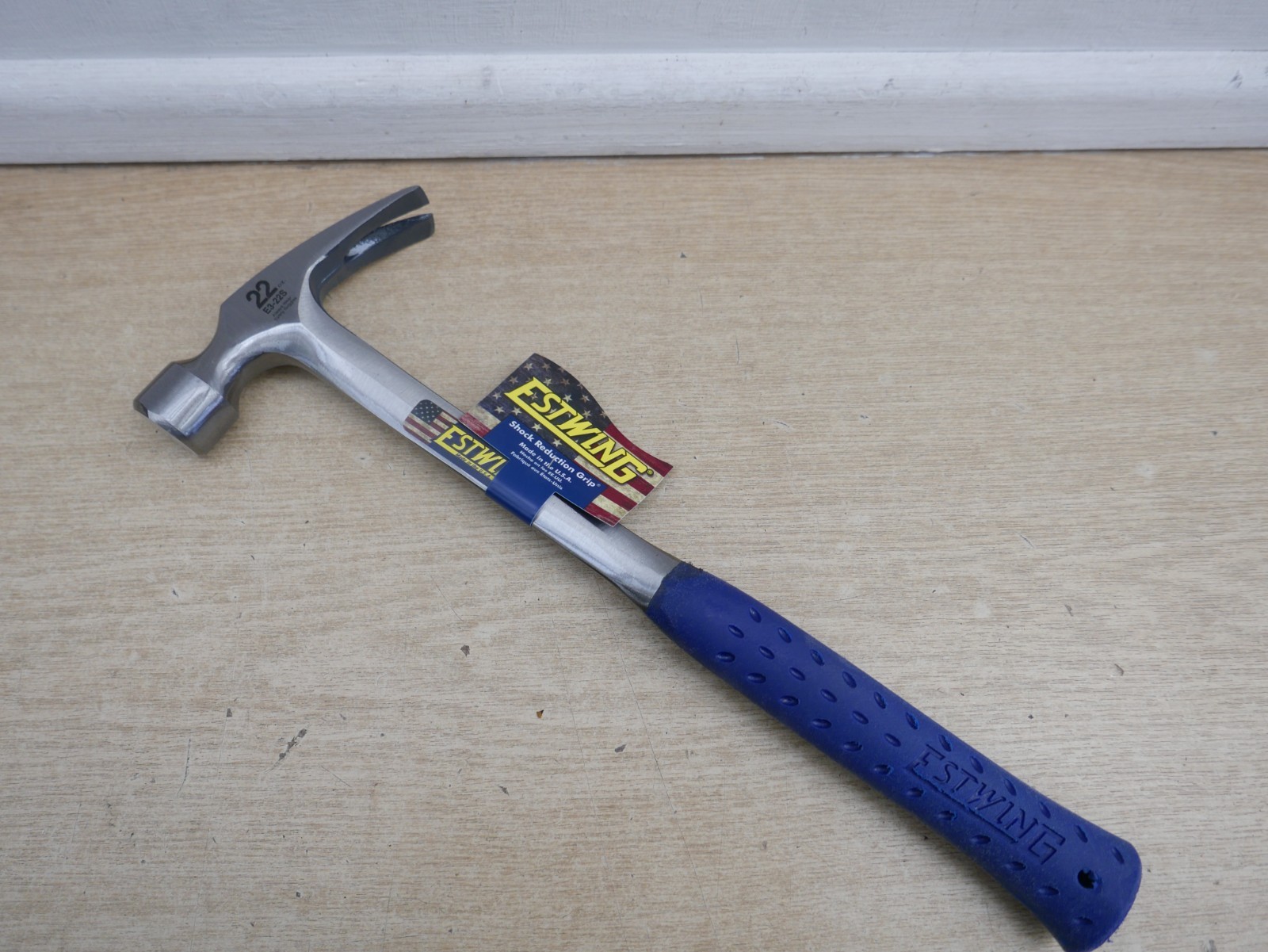 ESTWING E3 22S 22oz VINYL GRIP STRAIGHT CLAW HAMMER
