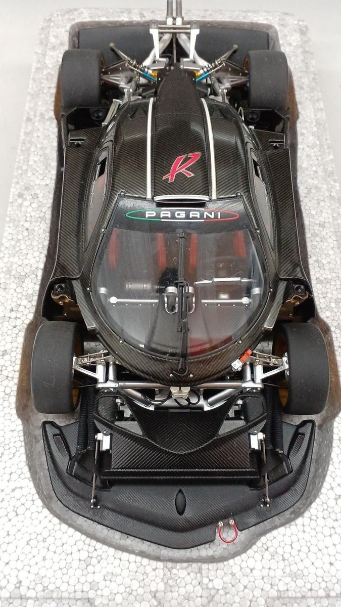 AUTOART RBON FIBER PATTERN 1 18 PAGANI ZONDA R | eBay