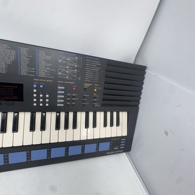 Vintage Yamaha PortaSound PSS-680 Keyboard Stereo Music Station