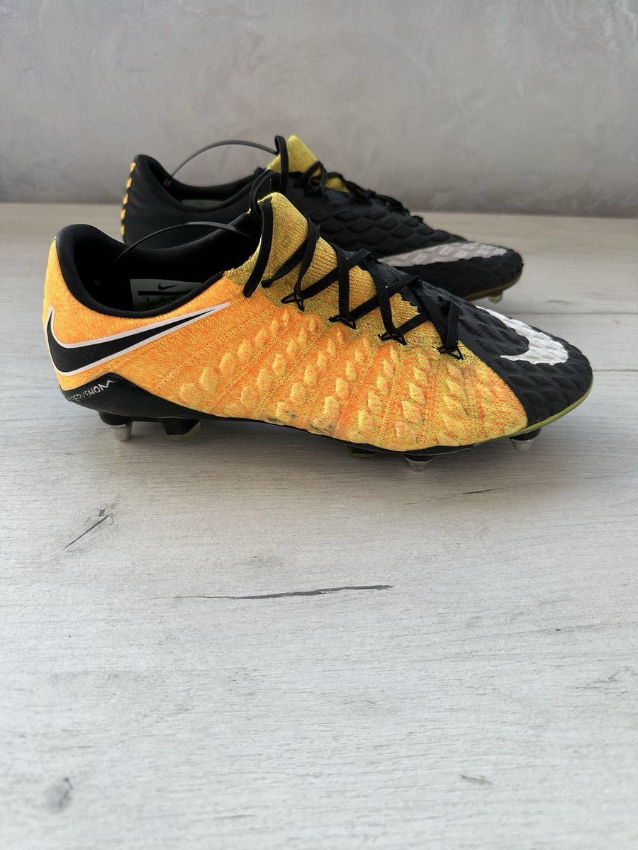 シューズ HYPERVENOM NIKE Hypervenom soccer cleat orange SWOOSH Size 6YUS 38.5EU
