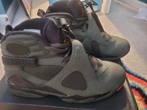 Air Jordan 8