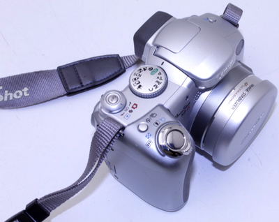 Canon Powershot S2 IS 5.0MP 12x Optical Zoom 4x AA Battery Digital