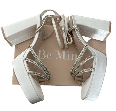 Be Mine Damen Blockabsatz Elfenbein Gr. UK 7 EU 40 Plateau Satin Verziert Chunk.