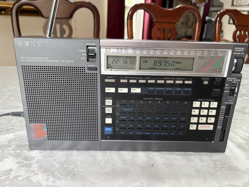 Sony ICF-2001D World Band Receiver – Excellent Condition – Collector's Item