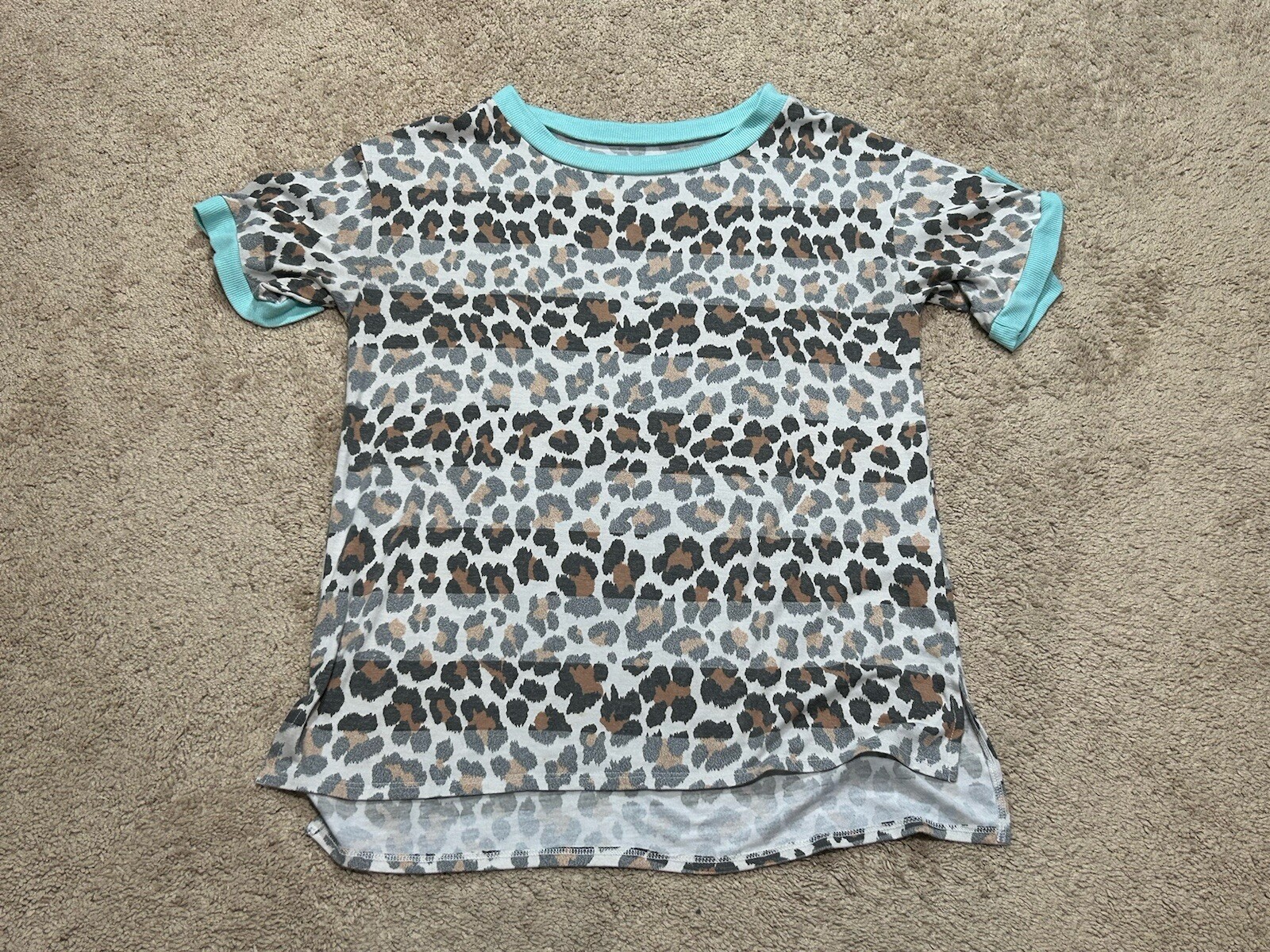 Womens Shirt Size Medium Multicolor Animal Print Soft Classic Casual Comfort