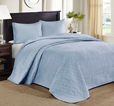 SKY BLUE XXL 3pc Queen 102 x 118 BEDSPREAD : MEDALLION MATELASSE QUILT COVERLET