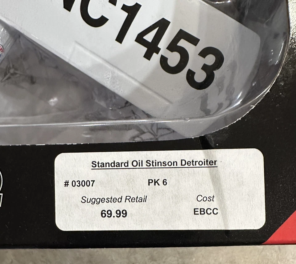 Banco de monedas diecast avión Standard Oil Company Stinson Detroiter - #03007 Foto 4 de 4