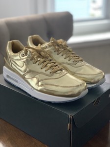 nike olympic gold