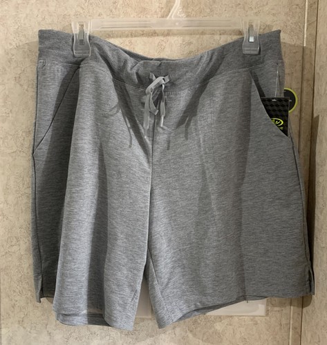 Athletic Works Women's Shorts Bermuda New Size XXL 20 Inseam 9 Stretch Pull On