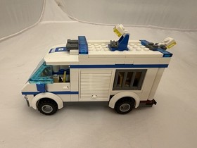 Lego City 7286 Prisoner Transport Building Toy 173 pcs Complete 