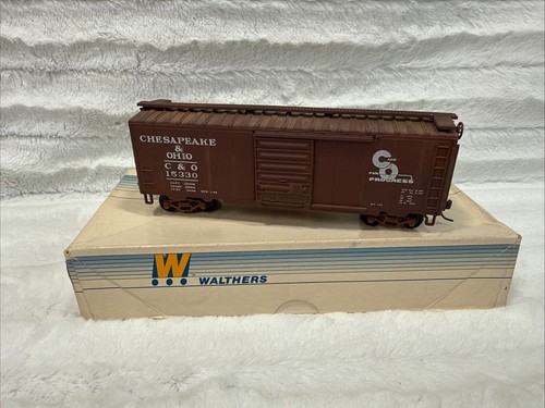 Coche caja puerta única Walthers HO Chesapeake & Ohio #15330 40’ PS-1 932-3707 | Zustand: Used
