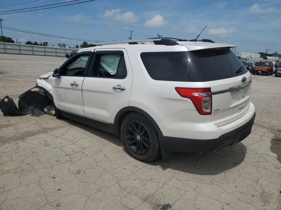 Conjunto de filtro de aire usado se adapta a: Ford Explorer 2014 3,5 L sin turbo grado A Foto 2 de 4