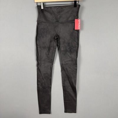 SPANX Faux Leather Fleece Lined Leggings Womens Medium Petite Black Noir NWT