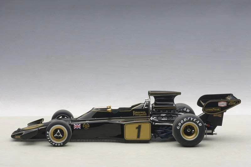 Lotus 72 E Grand Prix 1973 Emerson Fittipaldi #1 Nero Modellino 1:18 Autoart - Immagine 3 di 4