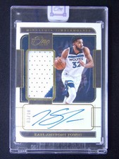2021-22 Panini One And One Karl-Anthony Towns GU Patch Auto Gold /10