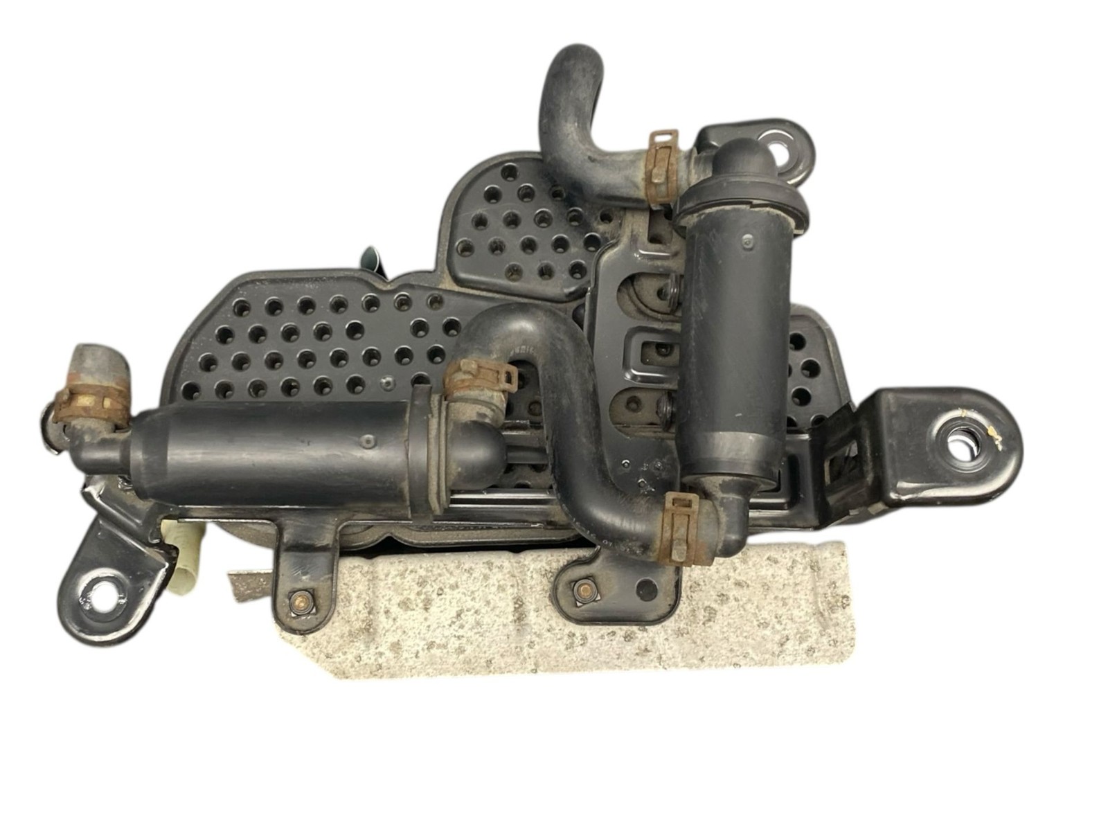 2015-2020 BENTLEY BENTAYGA 6.0L Awd Fuel Evaporator Charcoal Canister & Bracket