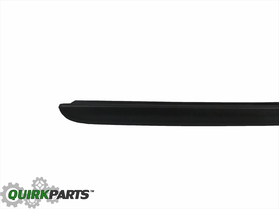 CARGADOR DODGE MAGNUM CHRYSLER 300 LADO DERECHO PARABRISAS PILAR MOLDURA NUEVO MOPAR Foto 2 de 4