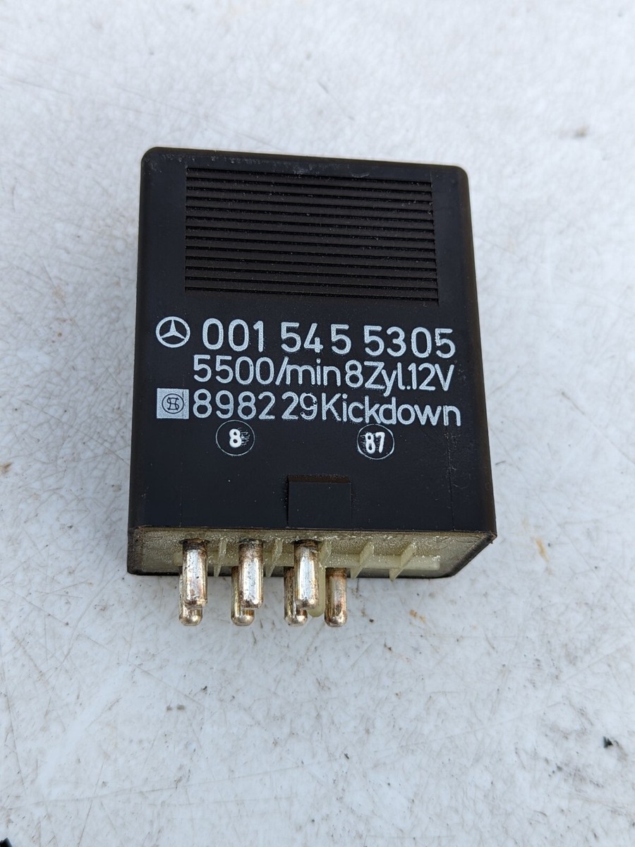W126 500SE 380SE Mercedes Fuel Pump Relay OEM 0015455305 Kickdown 