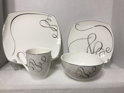 Mikasa Love Story Square Pc Set 5085837 NIB