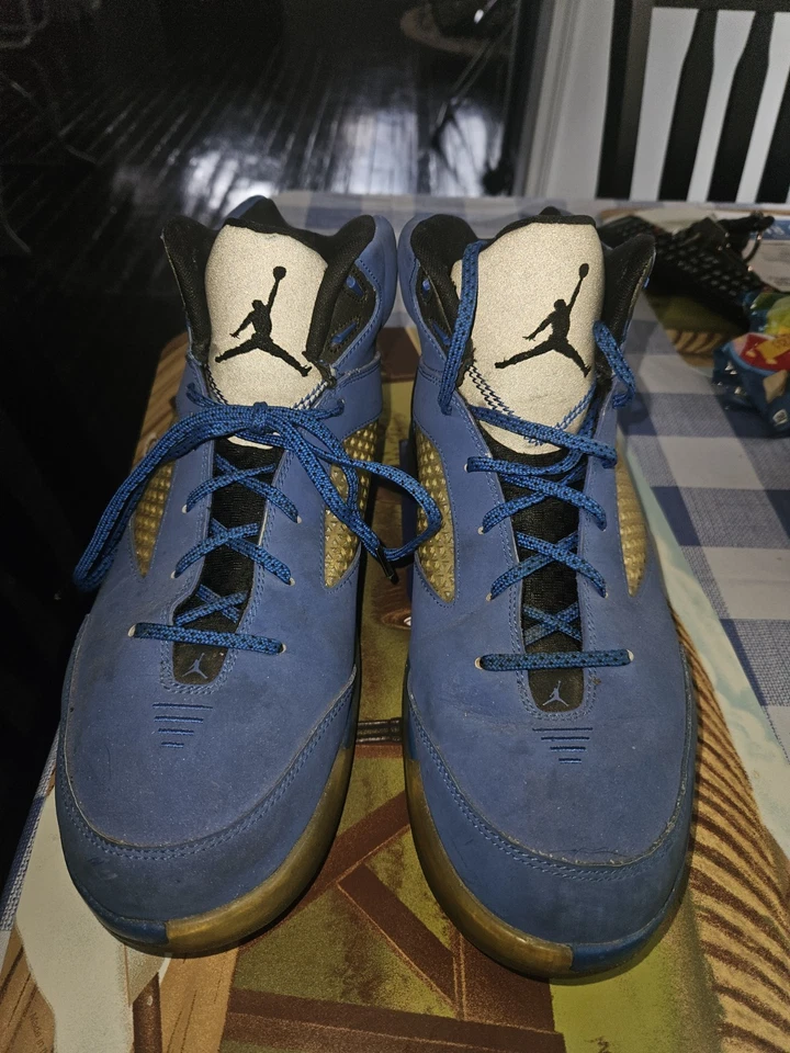 Men's Jordan Flight Future Remix Size 9.5 Blue - Image 2 of 4