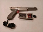 Vintage 1985, Nintendo/NES, Video Game Light Gun and Controller