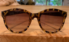 Fossil Round Tortoise Shell Sunglasses Brown Scratches