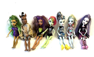 Monster High Doll lot - Lot of 7 with clothes some W/Shoes W/All