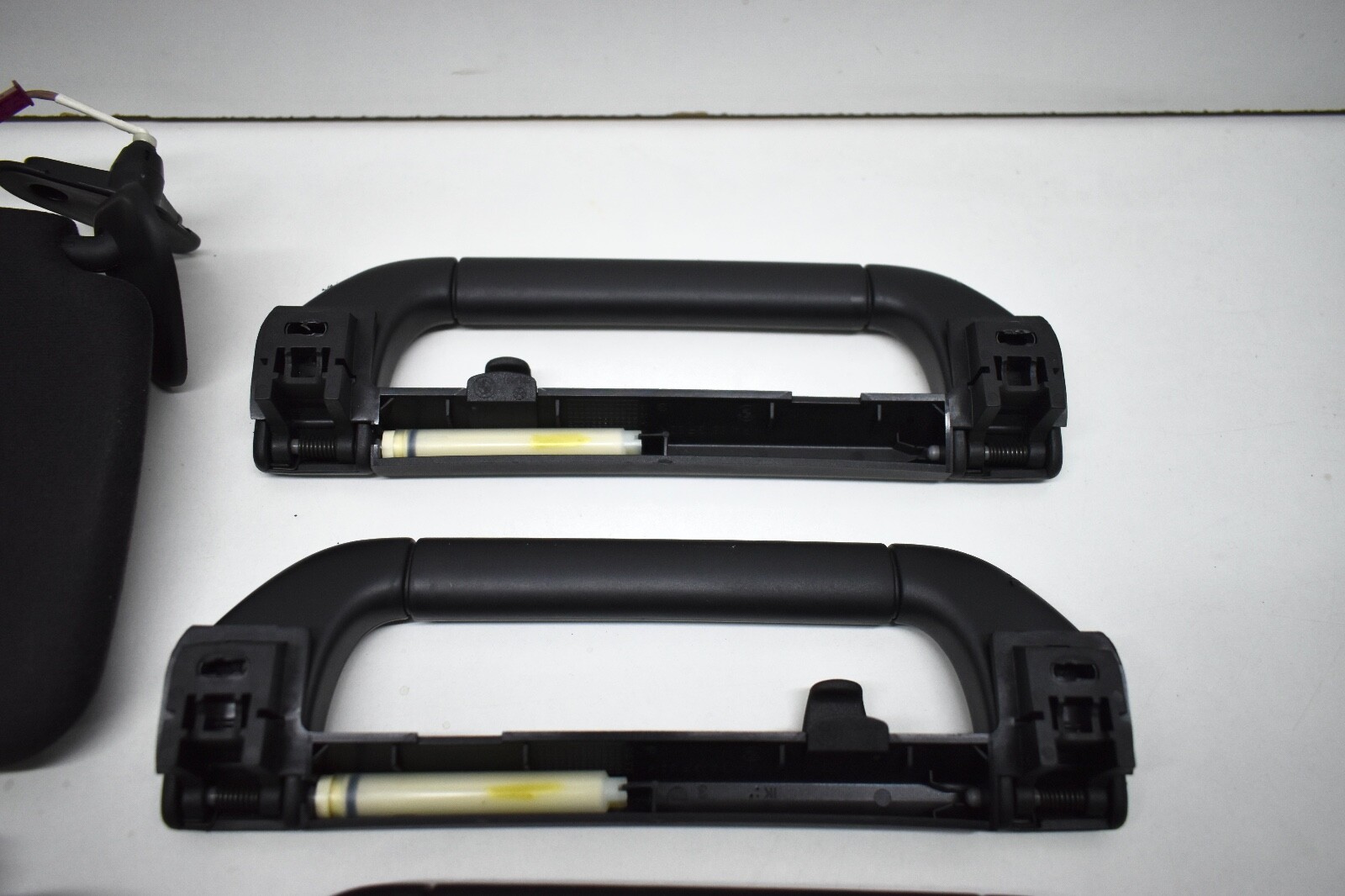 BMW E38 7 Series Black Upper Headliner Grab Front Rear Handles Sunvisor