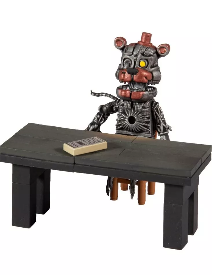 McFarlane Toys Five Nights at Freddy's Molten Freddy With Salvage Room Set  787926252033