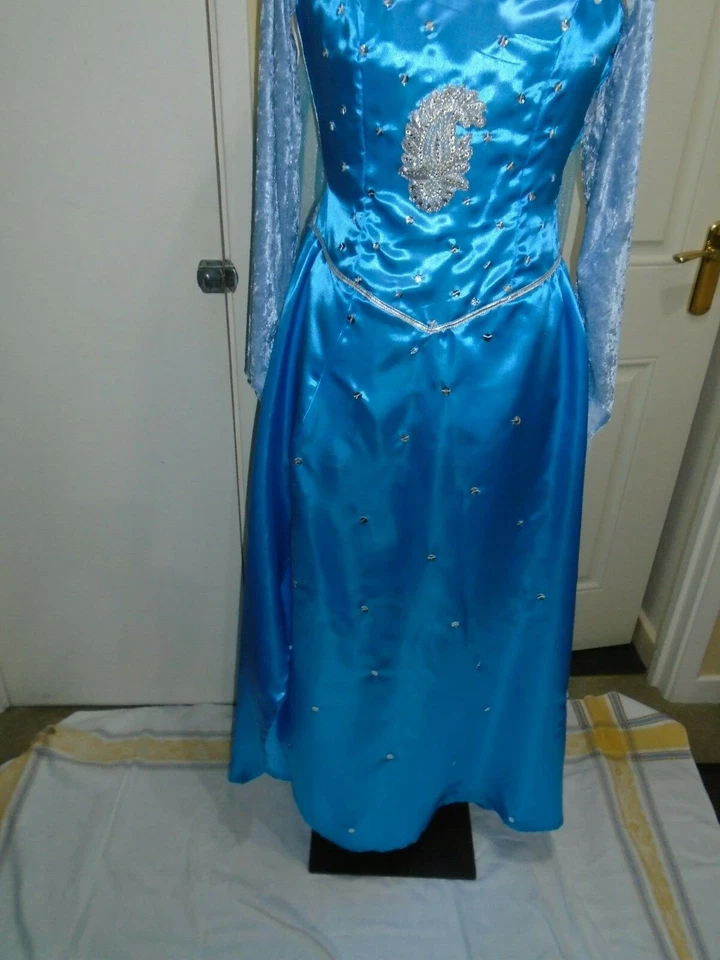 Fantasia Princesa Elsa De Gelo Da Frozen Médio 38 Polegadas tamanho Busto - Imagem 4 de 4