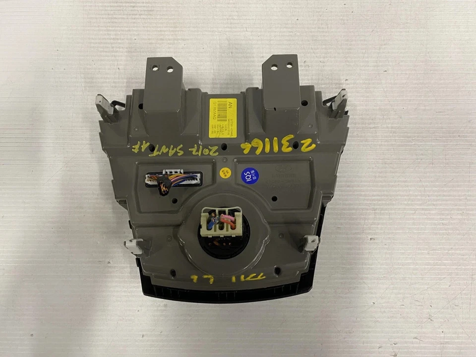 2017-2018 Hyundai Santa Fe Sport SWB Manual Climate Control Panel OEM AC Heater Foto 2 de 4