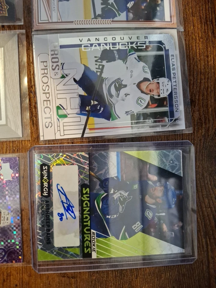 Vancouver Canucks Lot Of 8 Cards As Pictured **Combine Ship ** - Image 2 of 4