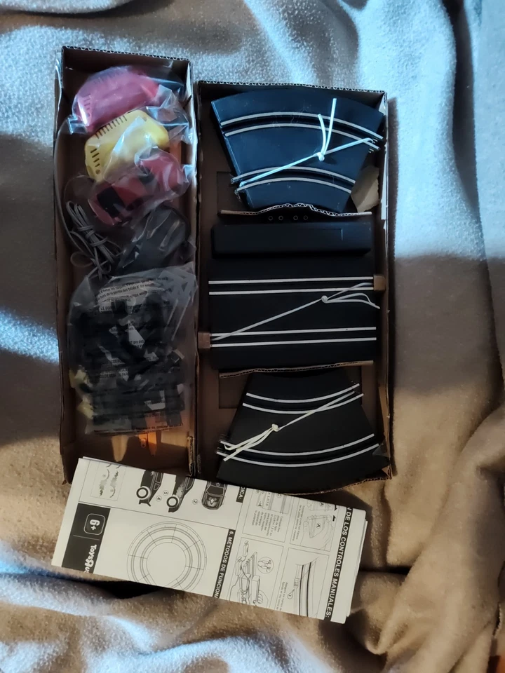 Toys R Us Fast Lane Speedy Racer Slot Car Race Track Set W/2 Tuner Style Cars - Image 2 of 3