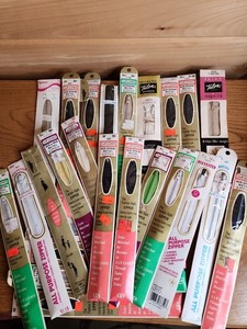 Vintage Lot of 25 Talon, j&P, Sewing Zippers Assorted Colors & Sizes New Sealed