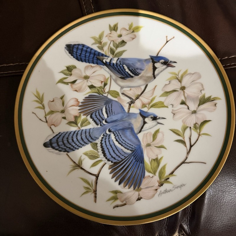 1980 Franklin Porcelain collector's plate featuring Blue Jay