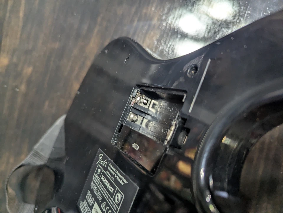 Guitarra Inalámbrica PS4 Red Rock Band Fender Stratocaster Controlador Madcatz ¡Probado! Foto 3 de 4