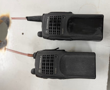 Motorola GP320  geraucht mit Ladeschalen