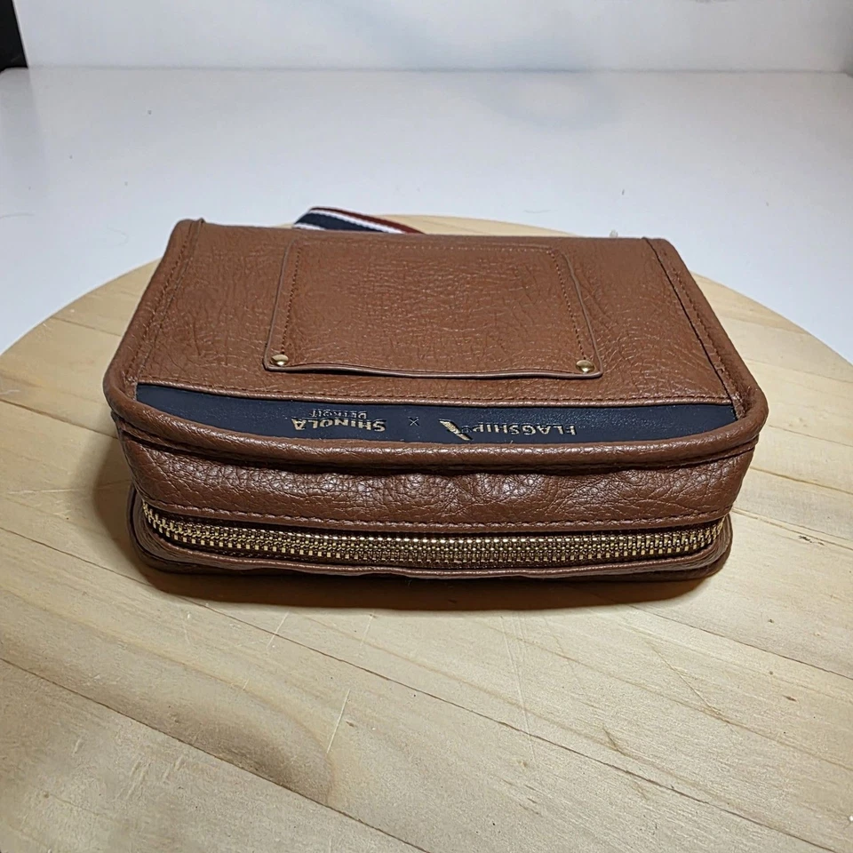 Shinola Detroit Bolso de Aseo Marrón Imitación Cuero con Correa de Muñeca Para AA Nuevo Foto 4 de 4