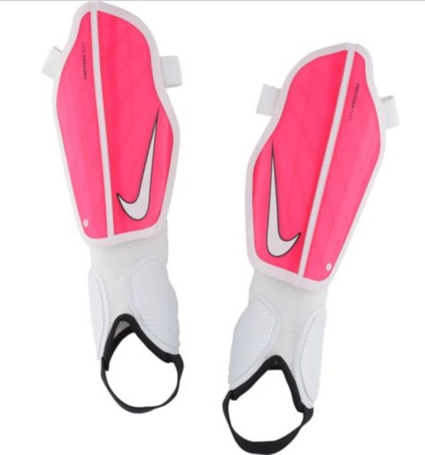 Adult Unisex Nike Protegga Flex Soccer 
