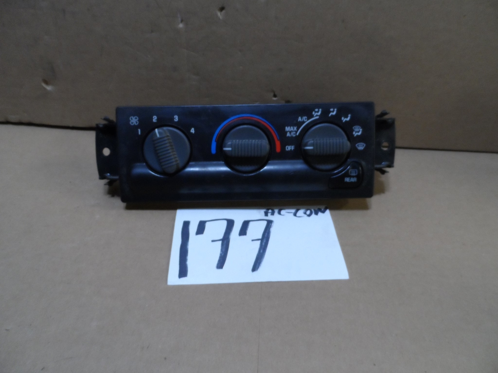 00 01 02 CHEVROLET SILVERADO AC and Heater Control Used Stock #177-AC
