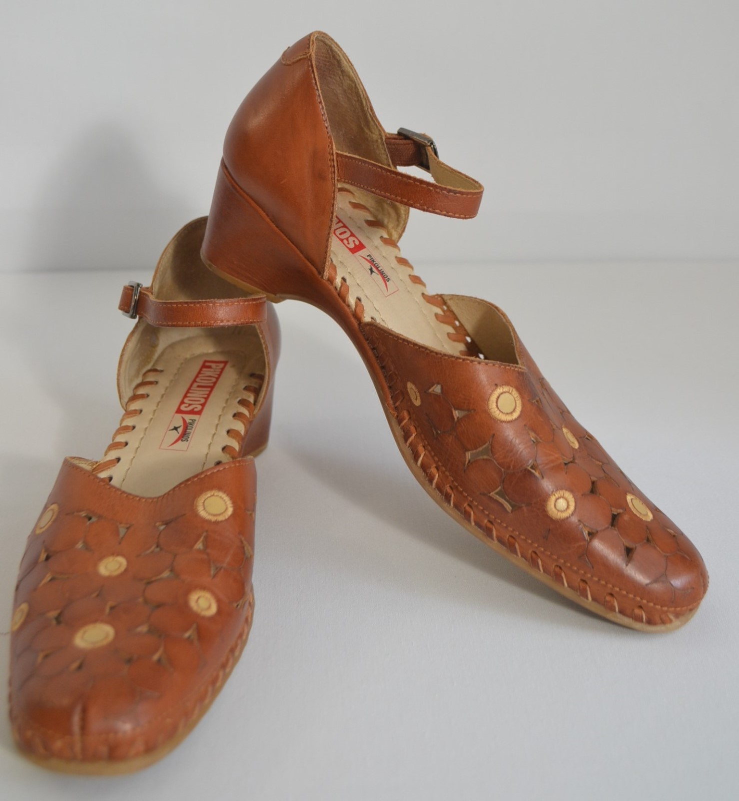 PIKOLINOS Floral Embroidered Cut Out Mary Jane Shoes Sandals Wedge /6.5-7 PIKOLINOS Floral Embroidered Cut Out Mary Jane Shoes Sandals Wedge /6.5-7