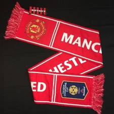 NWT Manchester United scarf (red)