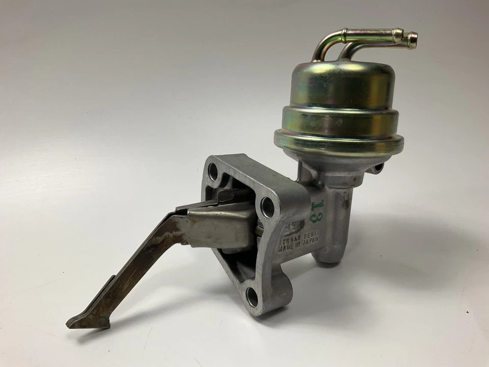 REMAN. Bomba de combustible mecánica Napa 28931 para Dodge 1978-80 con Mitsubishi 4G33 4G36 Foto 2 de 4