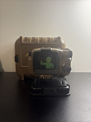Fallout 4 Pip-Boy Model 3000 Mk IV Collector's Edition with Case -No Game