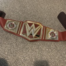 WWE Wrestling Universal Champion Championship Belt Replica Kids Red Mattel/2014