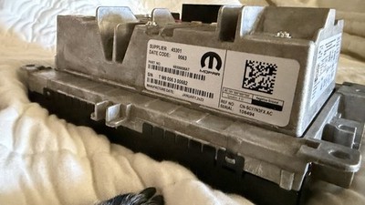 MOPAR - OEM Touchscreen Infotainment System 